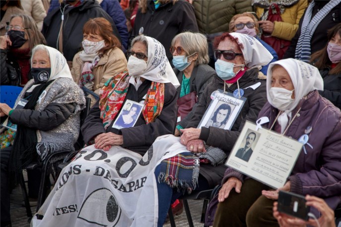 30 de abril: Se cumplen 45 años de la primera ronda de Madres de Plaza de Mayo