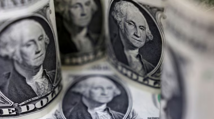 El Gobierno intervino en el mercado de futuros y salió a absorber pesos para frenar la suba del dólar