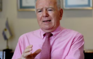 Ni $ 1600 ni $ 2000: a cuánto debería llegar el precio del dólar para no quedar atrasado, según Orlando Ferreres