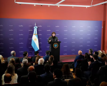 El Gobierno activa la estrategia por la reforma del BCRA: Milei volverá a reunirse con legisladores libertarios