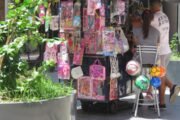 Venta ilegal callejera en Buenos Aires: los puestos detectados cayeron 38% en agosto y la calle Perú concentró la mayor densidad