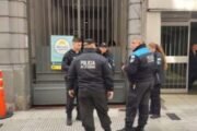 Motín en una alcaidía porteña: liberaron al policía que había sido tomado de rehén